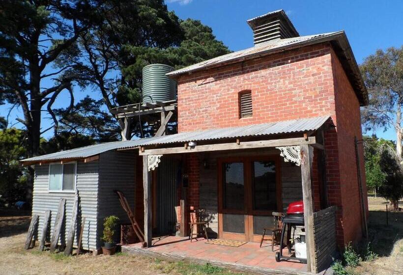 Отель Grampians Historic Tobacco Kiln