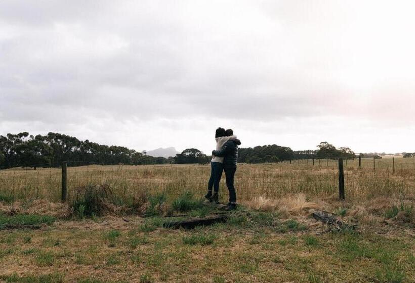 Отель Grampians Historic Tobacco Kiln