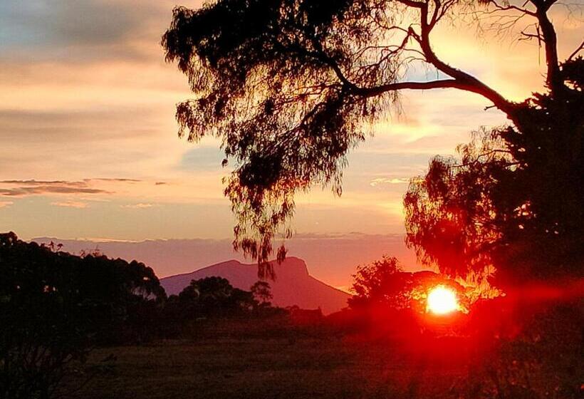 Отель Grampians Historic Tobacco Kiln