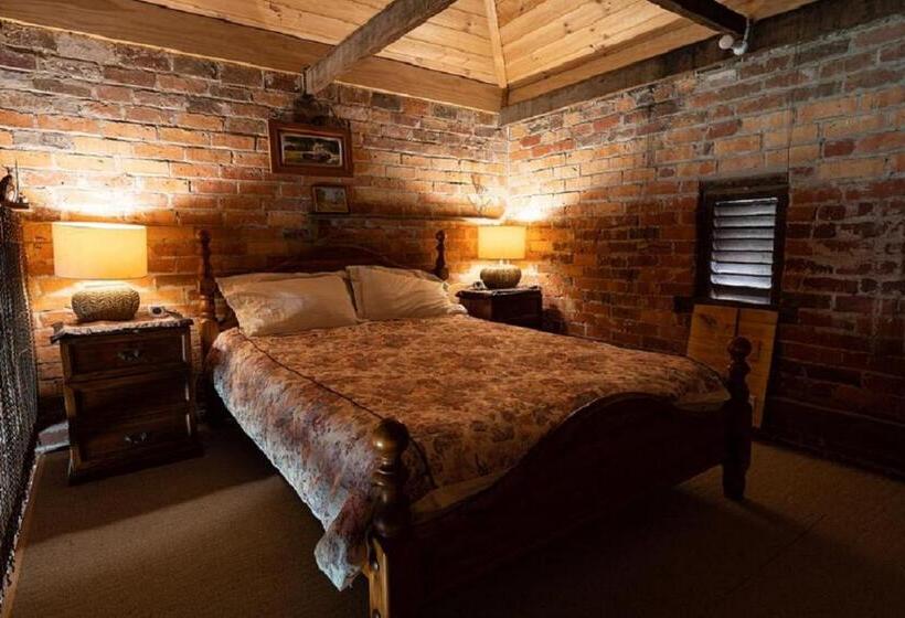 Отель Grampians Historic Tobacco Kiln