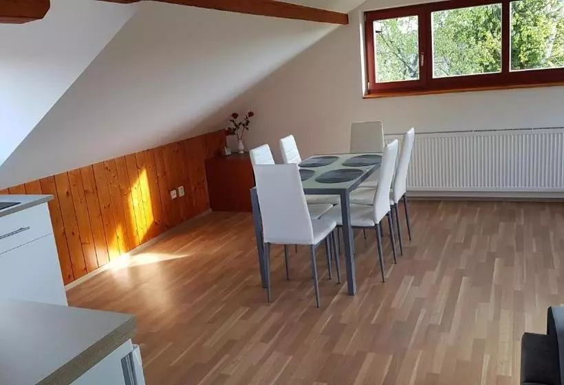 Hotelli Hacienda Čert Kořenov