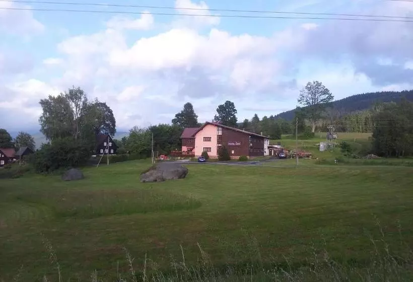 Hotelli Hacienda Čert Kořenov