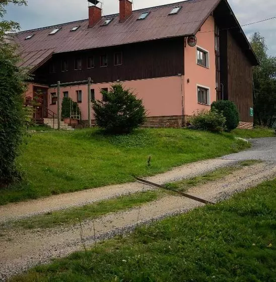 Hotelli Hacienda Čert Kořenov