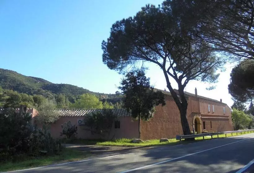 هتل La Fattoria Delle Tartarughe