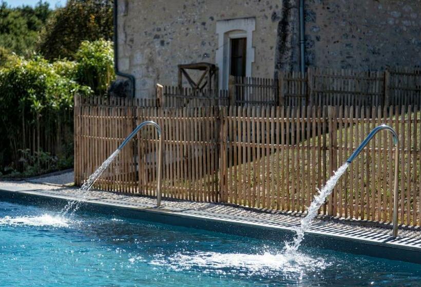 Les Deux Abbesses En Vert | La Grande Maison B&b