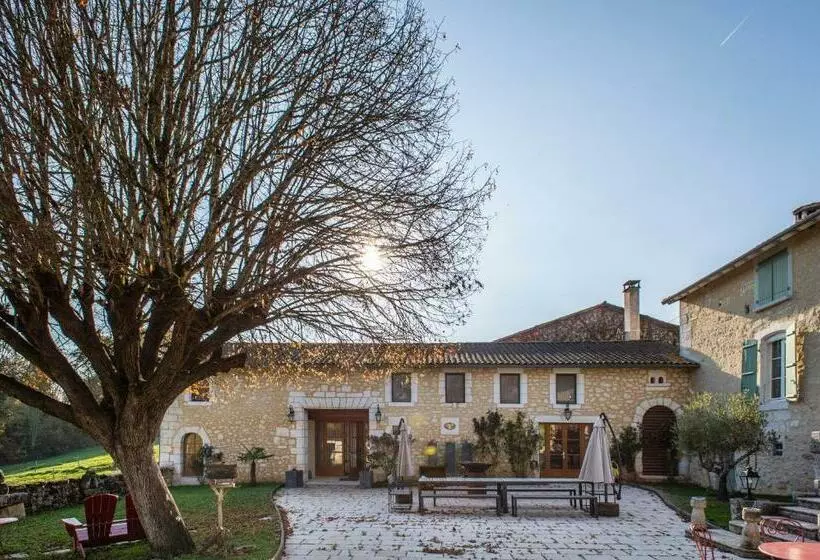 Les Deux Abbesses En Vert | La Grande Maison B&b