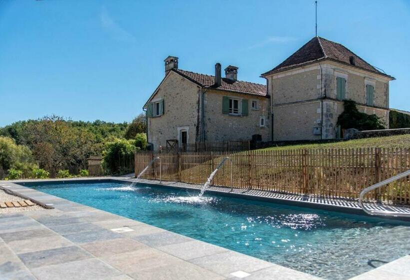 Les Deux Abbesses En Vert | La Grande Maison B&b