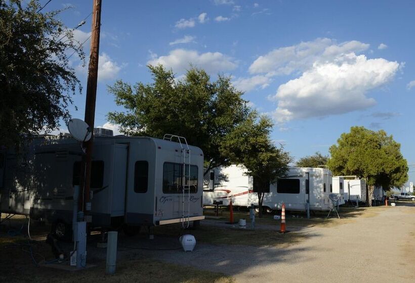 Motel Albany Inn & Rv Campground