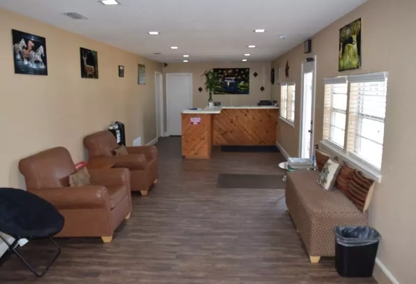 Motelli Albany Inn & Rv Campground