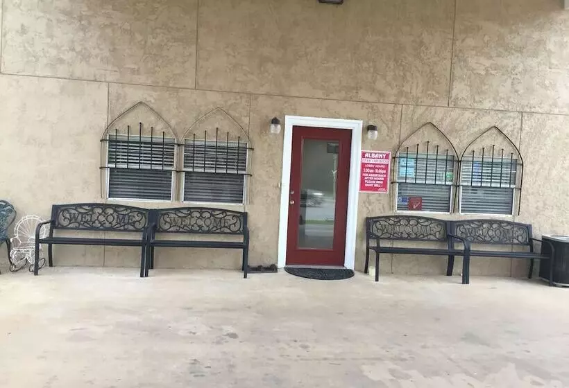 Motelli Albany Inn & Rv Campground