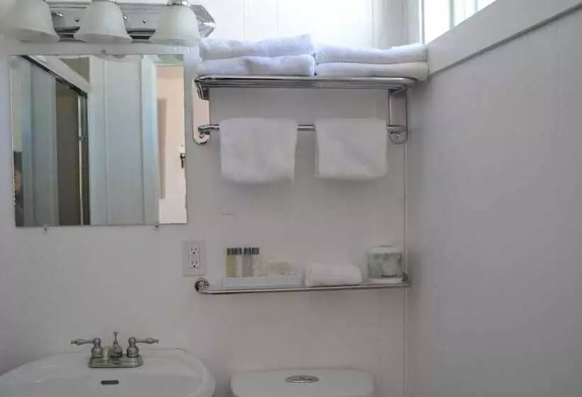 Motelli St. Paul Lodge