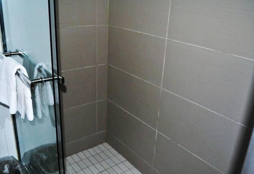 Motel St. Paul Lodge