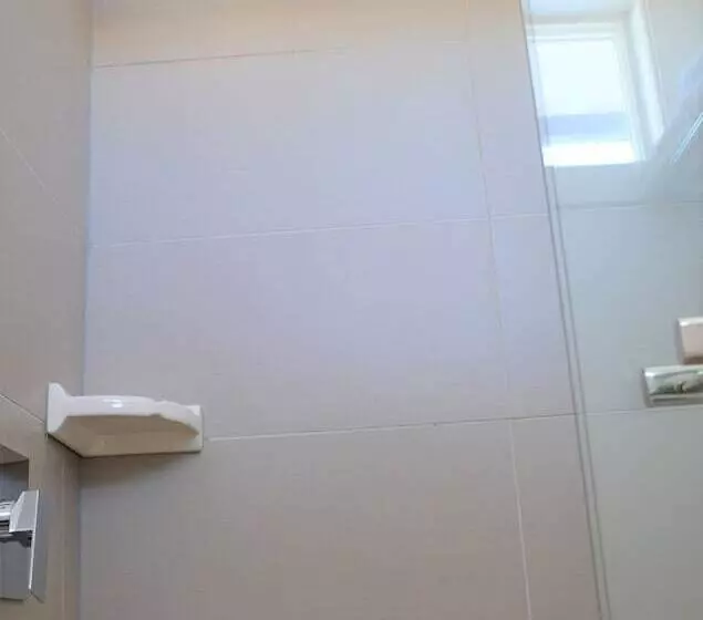 Motelli St. Paul Lodge