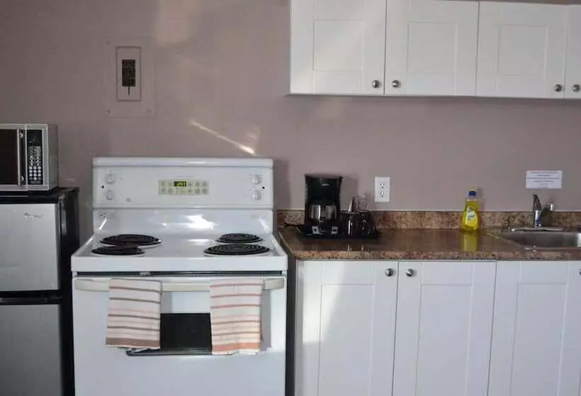 Motelli St. Paul Lodge