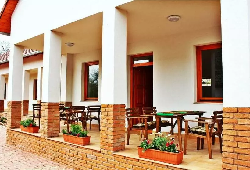 Majatalo Kun Pista Vendégház Iii