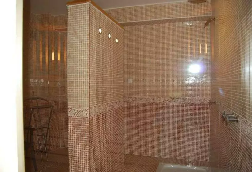 Majatalo Les Terrasses De Castelmerle