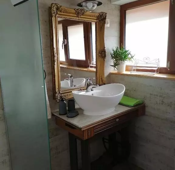 ペンション Míves Vendégház