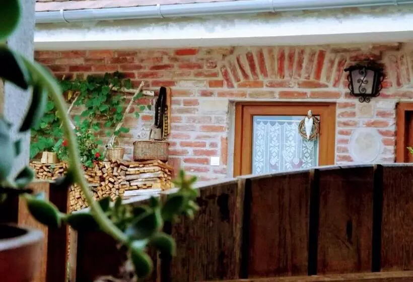 ペンション Míves Vendégház