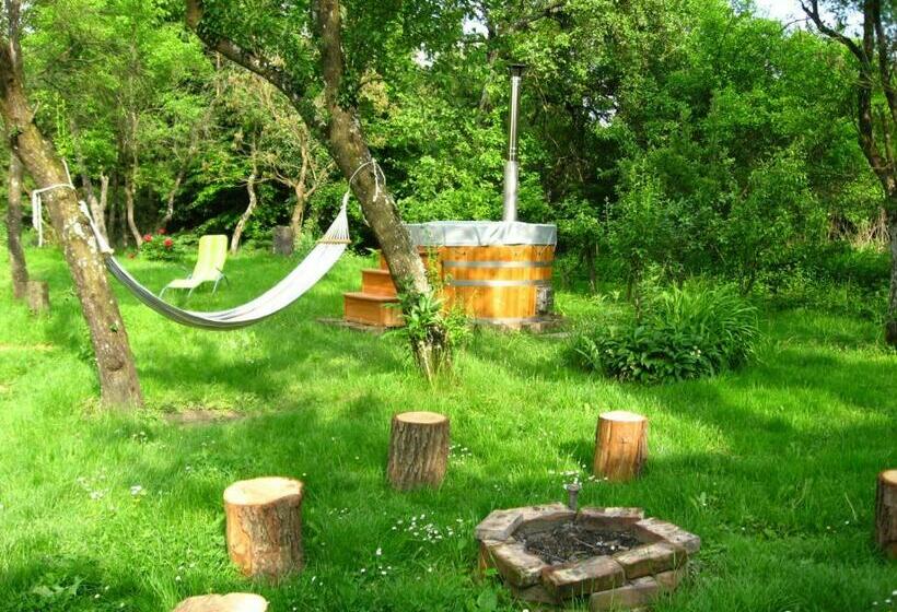 بنسيون Vidéki Ház őrség