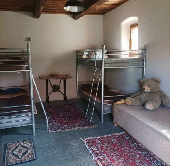 ユースホステル Bakancstanya