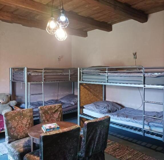 ユースホステル Bakancstanya