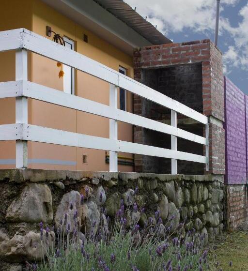 הוסטל Cabañas Rosaverde