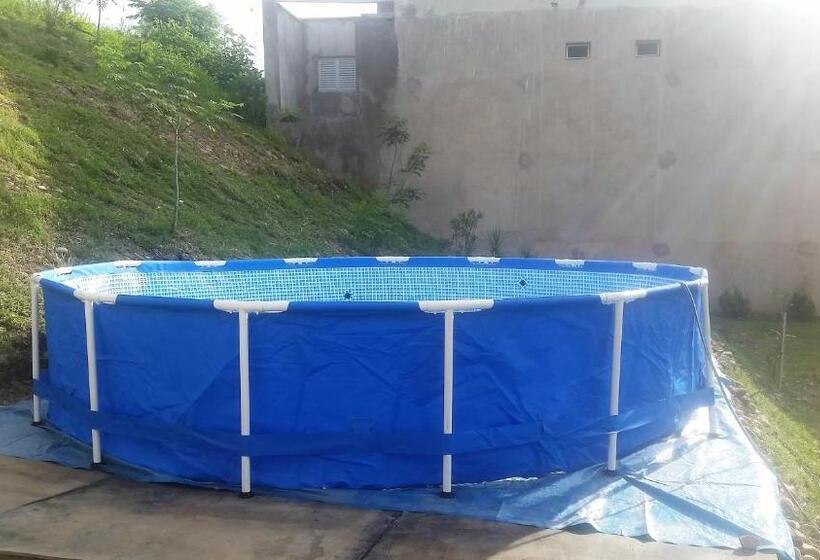 הוסטל Cabañas Rosaverde