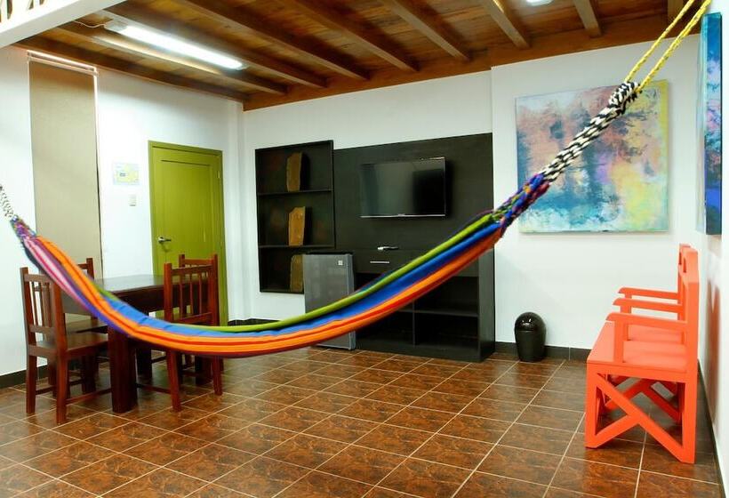 هاستل Casa Taller Ramirez