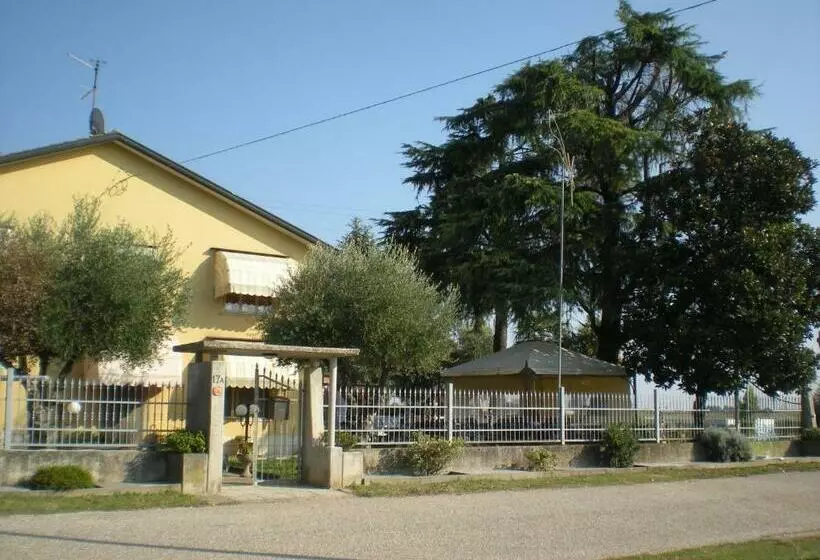 Aamiaismajoitus (B&B) Camere Solidea