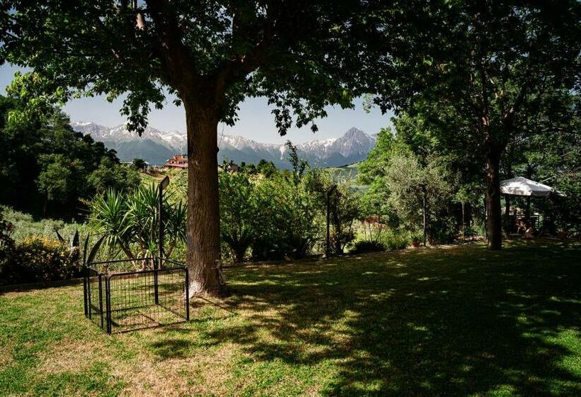 مبيت وإفطار Il Girasole