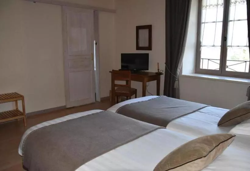 Aamiaismajoitus (B&B) Le Tilleul De Ray