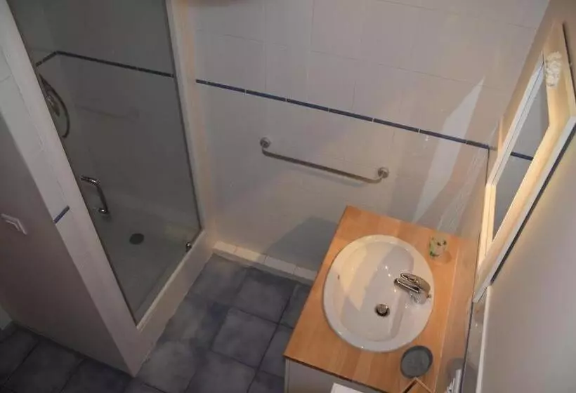 Aamiaismajoitus (B&B) Le Tilleul De Ray