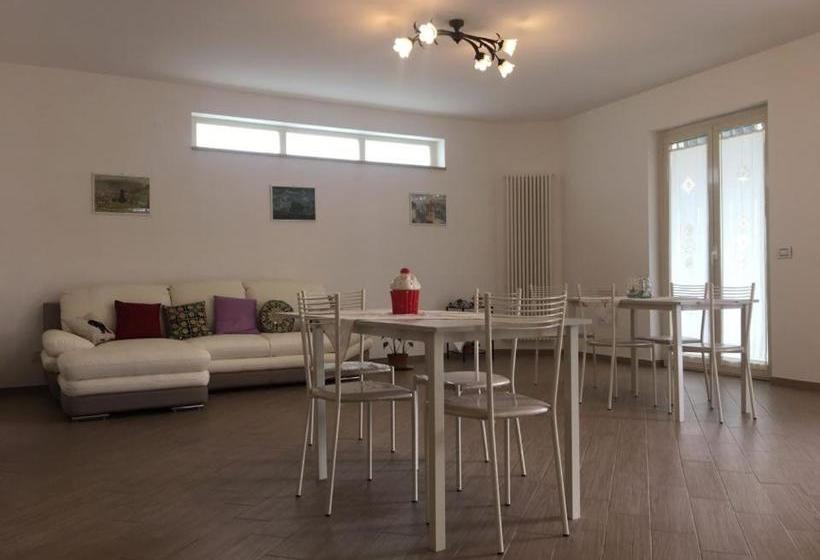 مبيت وإفطار Spineola