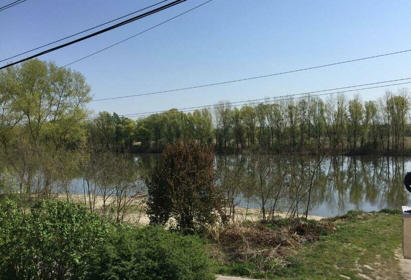 Bed and Breakfast Szilvia Panzió