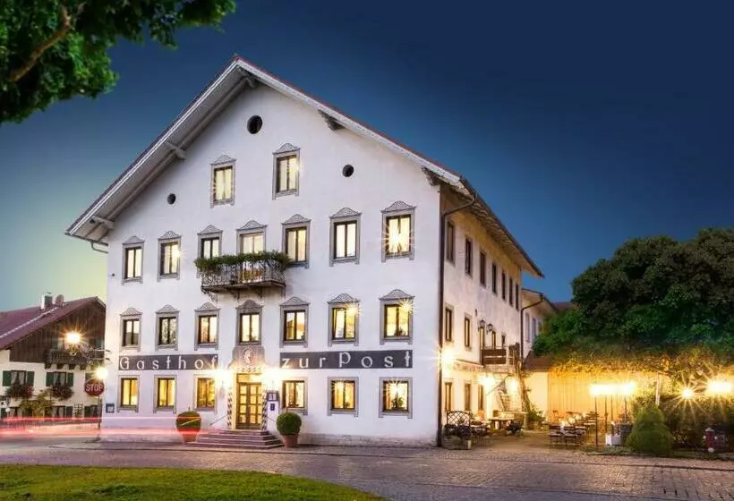 ホテル Gasthof Zur Post