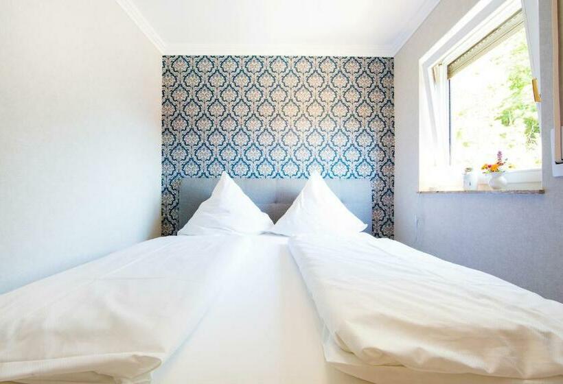 בית מלון כפרי Landgasthaus Zum Kreuzberg