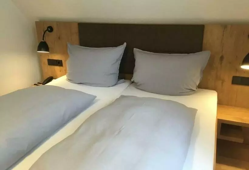 Hotelli Landgasthof Kinzigstrand