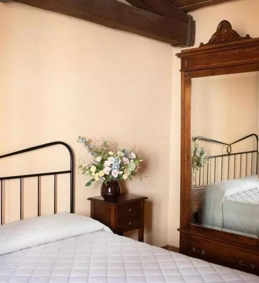 Hotelli Locanda Le Logge