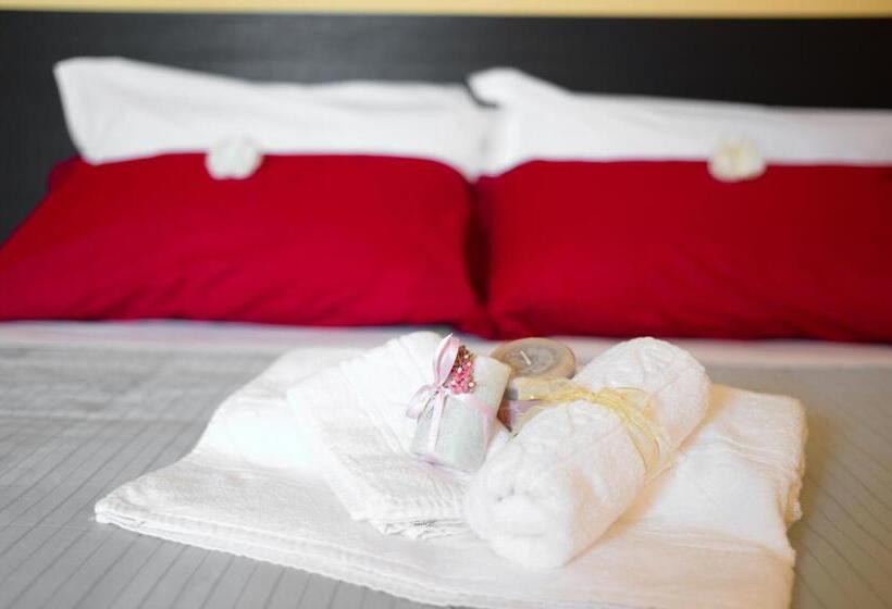 酒店 Padus Meublè Parma