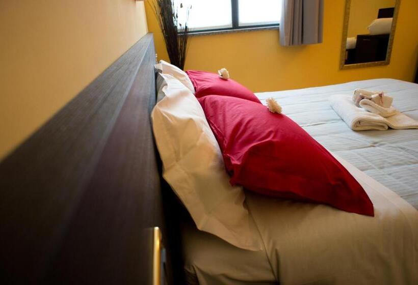 酒店 Padus Meublè Parma