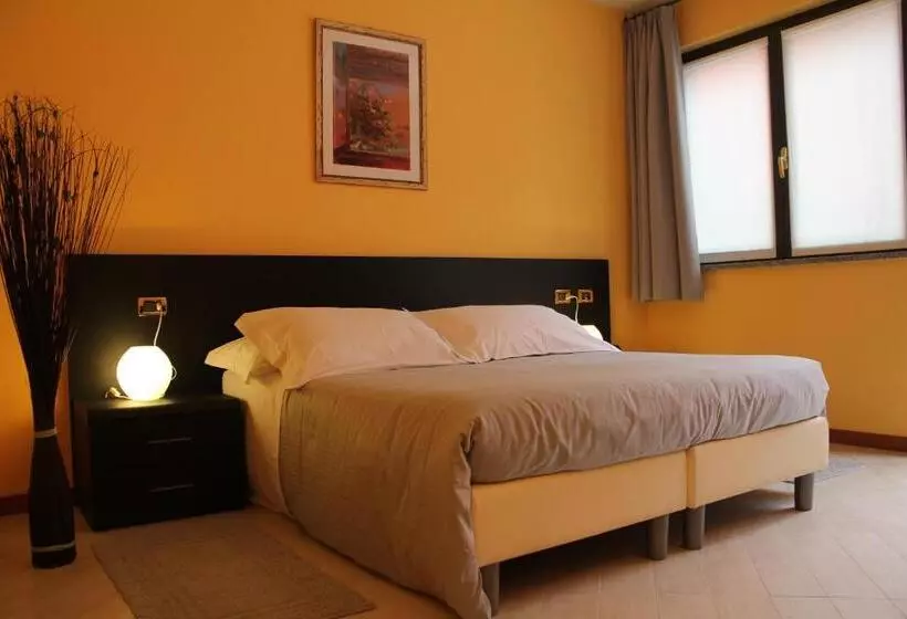 Hotelli Padus Meublè Parma