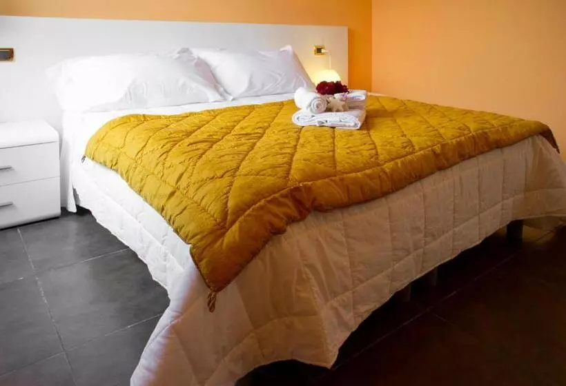 Hotelli Padus Meublè Parma