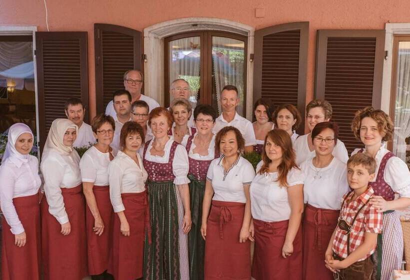 ホテル Restaurant Gasthof Adler