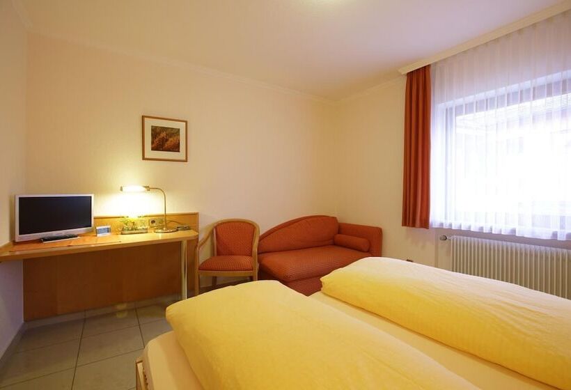 ホテル Restaurant Gasthof Adler