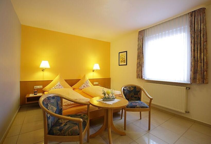 ホテル Restaurant Gasthof Adler