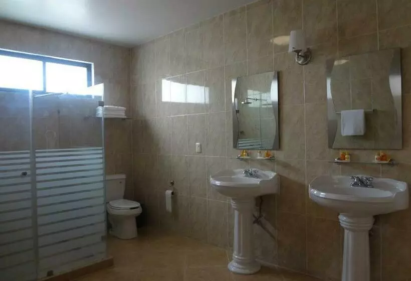 ホテル Villa Montes