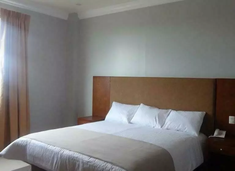 ホテル Villa Montes