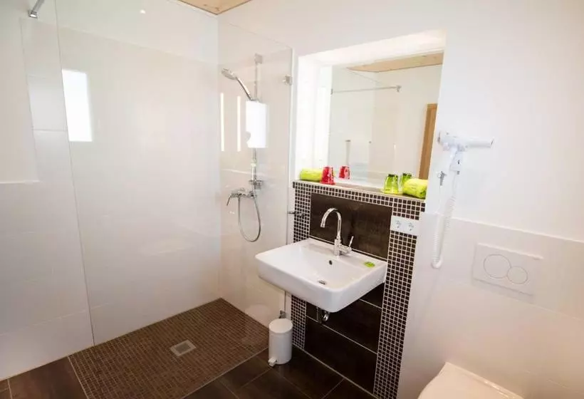 Majatalo Room'z Zimmeraufzeit