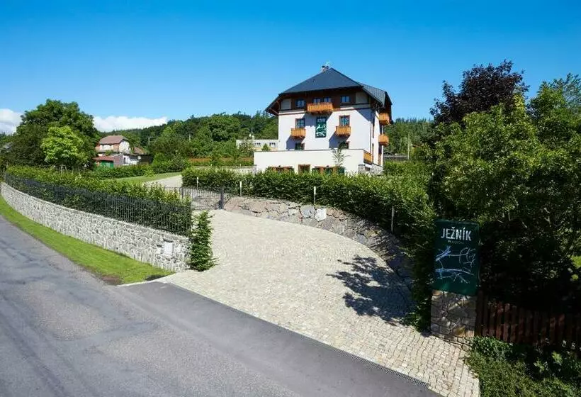 Pension Ježník