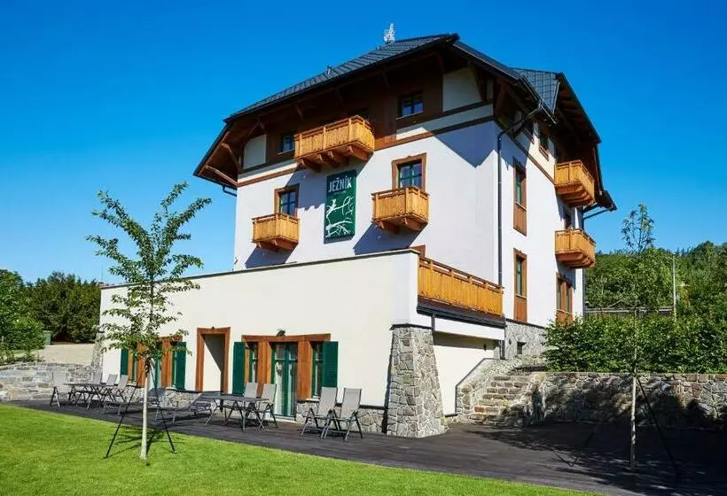 Pension Ježník
